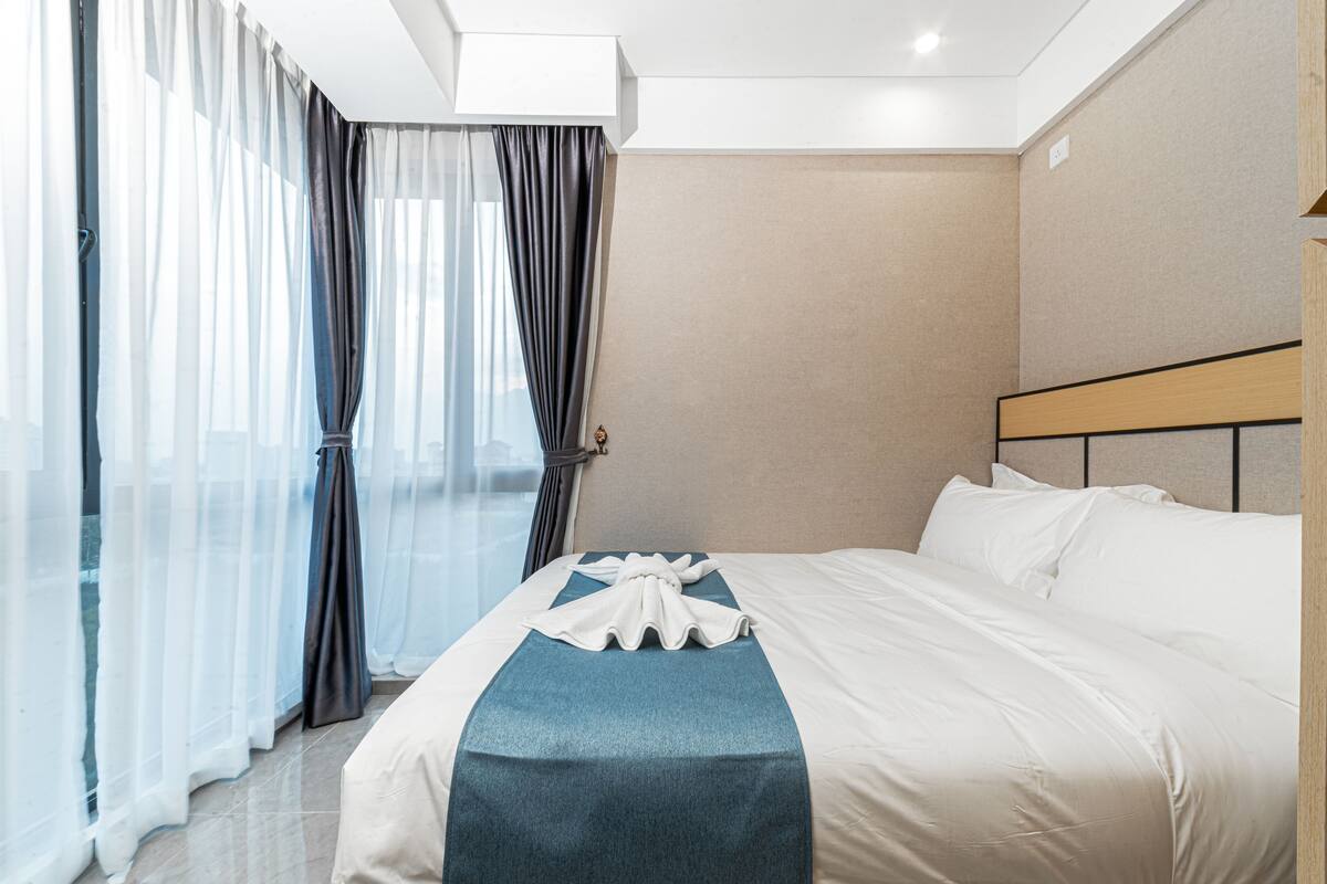 Habitación familiar, 2 habitaciones | Minibar, wifi gratis y ropa de cama