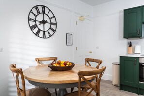 Dining - In association with Trinity House, Rural Retreats presents Lizard Lighthouse. (Helston)