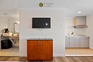 Superior Room, 2 Double Beds, Kitchenette | Private kitchen | Mini-fridge, coffee/tea maker