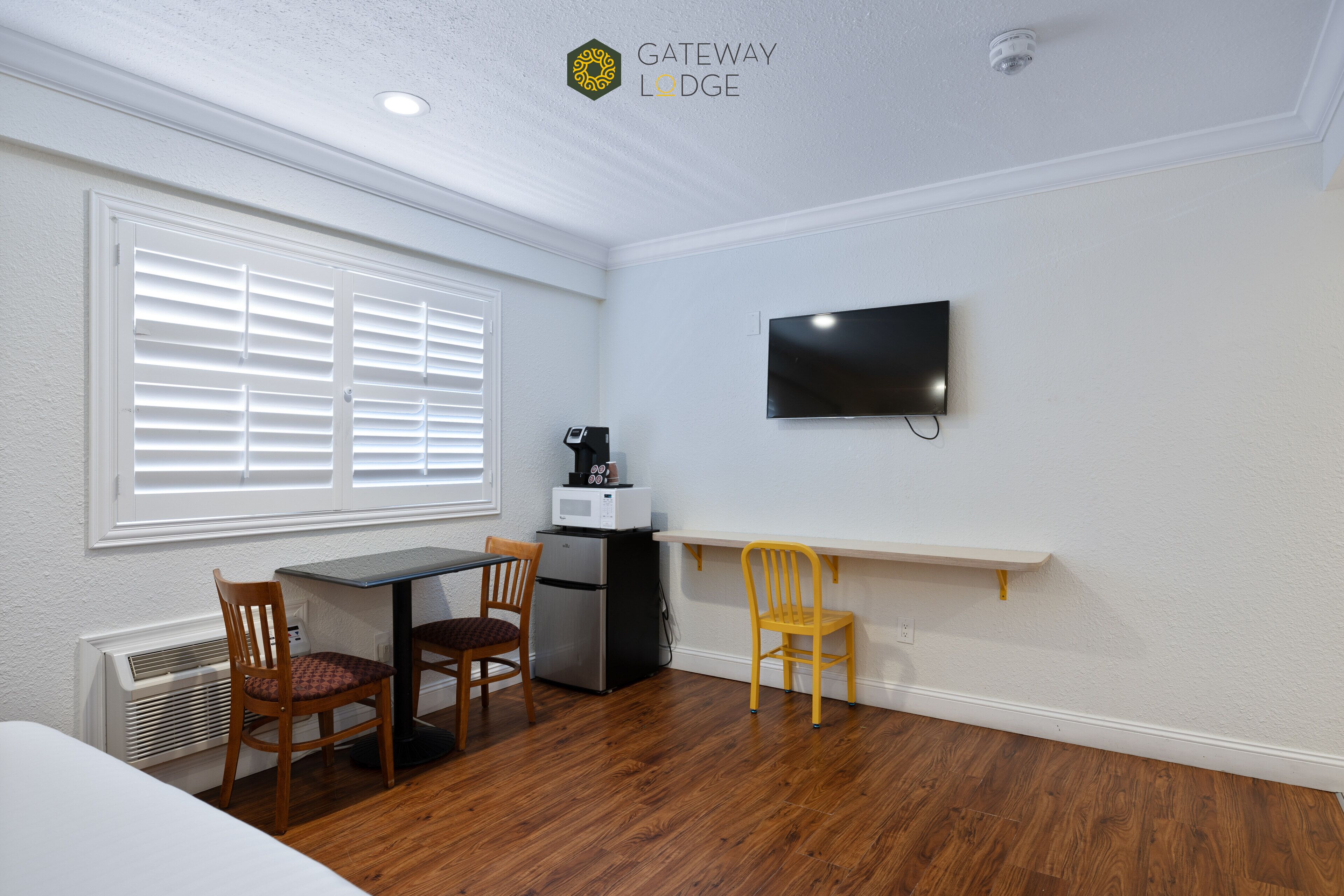 1 bedroom, individually furnished, desk, laptop workspace