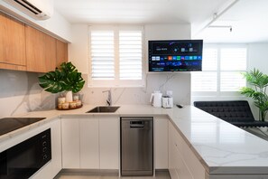 Fridge, coffee/tea maker, electric kettle, toaster
