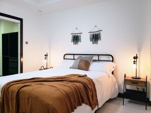 1 Schlafzimmer, Schreibtisch, Bügeleisen/Bügelbrett, Internetzugang