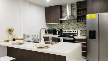 Fridge, microwave, oven, stovetop