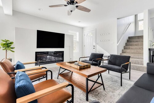 4 Bedroom l 9 Guests l Peaceful l Kids Room