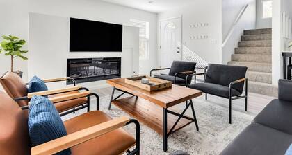 4 Bedroom l 9 Guests l Peaceful l Kids Room