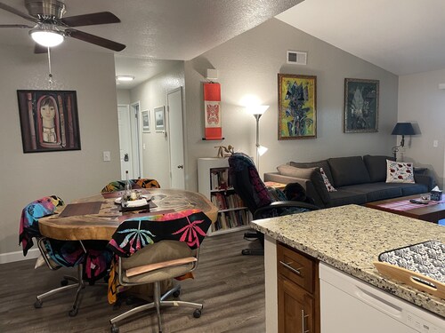 Private spacious 2-bedroom apartment - pets welcomed