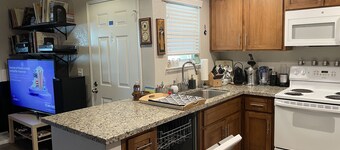 Private spacious 2-bedroom apartment - pets welcomed