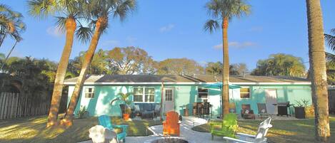 المنطقة المحيطة بالمنشأة