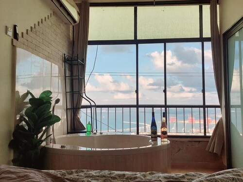 Yefe nof panoramic 3 room flat by Carmel centre