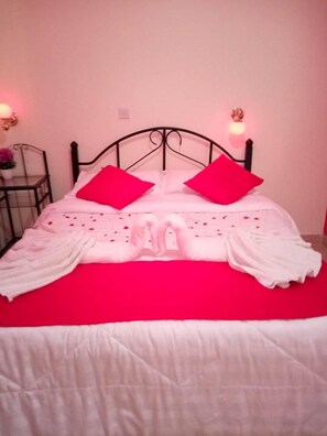 Bed sheets - Sizzling Waters Resort (Nakuru)