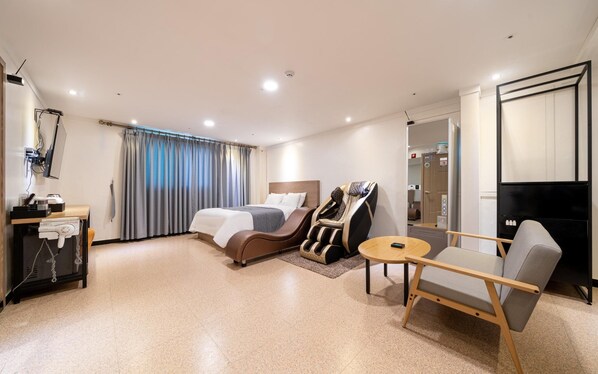 Room (VIP (Event Room))