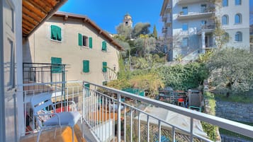 Family Apartment, Multiple Bedrooms (Appartamento Miorelli 1) | Property grounds