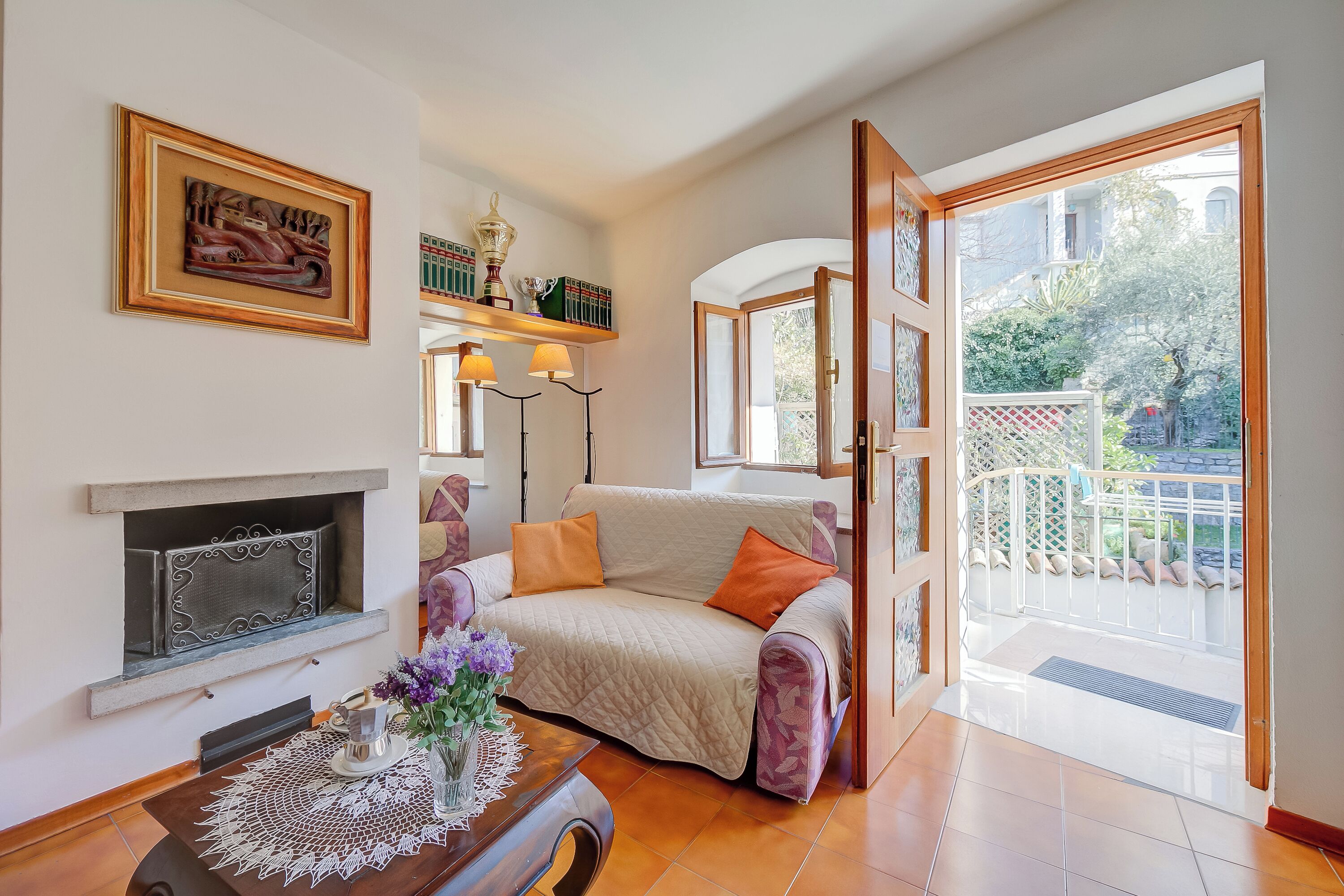 Téléviseur de 21 po avec télévision par satellite