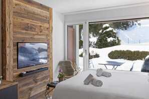 Skrivebord, strygejern/strygebræt, gratis Wi-Fi, sengetøj