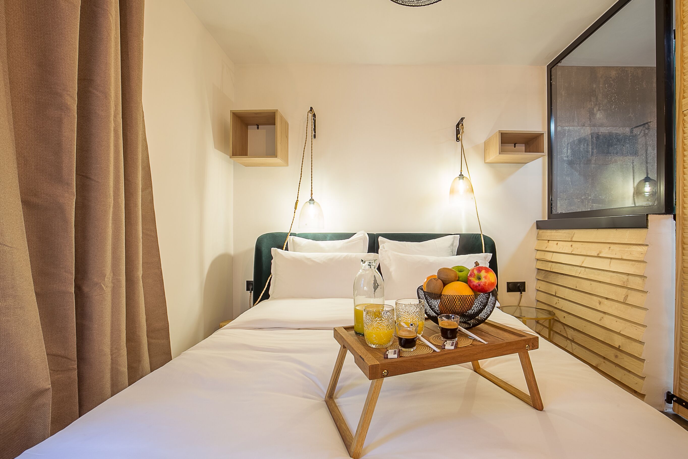 Stay in a Boutique Hotel spirit by the Sea