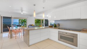Fridge, stovetop, dishwasher, coffee/tea maker - Island Point Villa 1 | Port Douglas (Port Douglas)