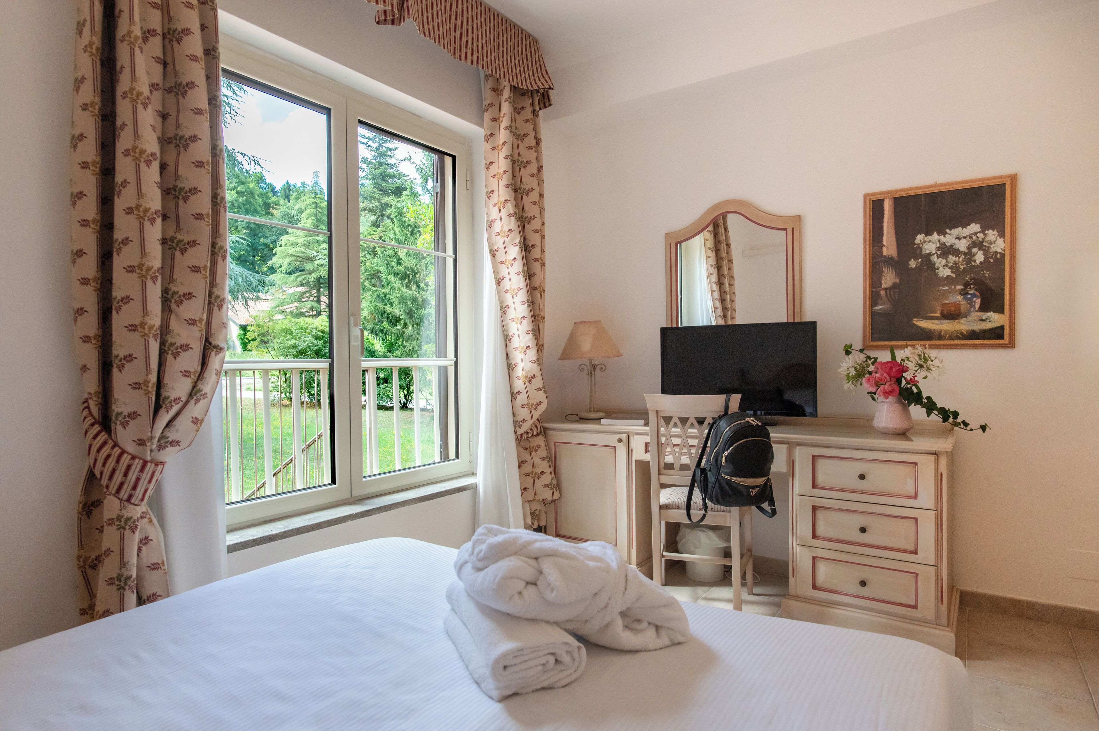 Superior Double or Twin Room | Hypo-allergenic bedding, minibar, in-room safe, free WiFi