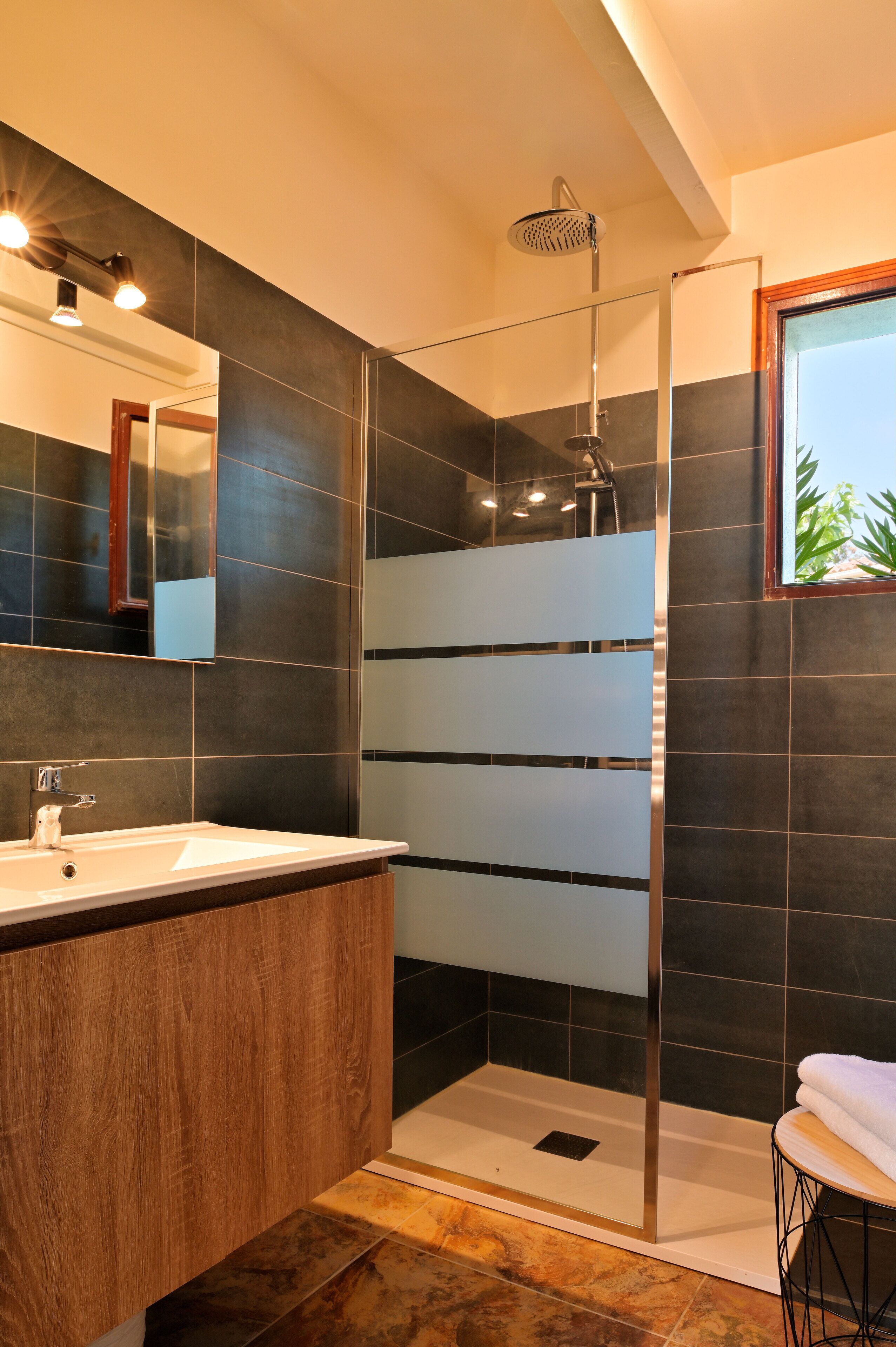 Mini-villa for 6 to 8 people