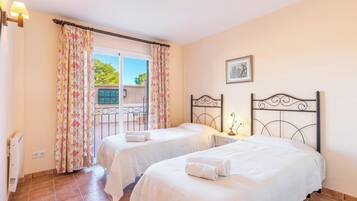 2 Schlafzimmer, Bügeleisen/Bügelbrett, kostenloses WLAN, Bettwäsche