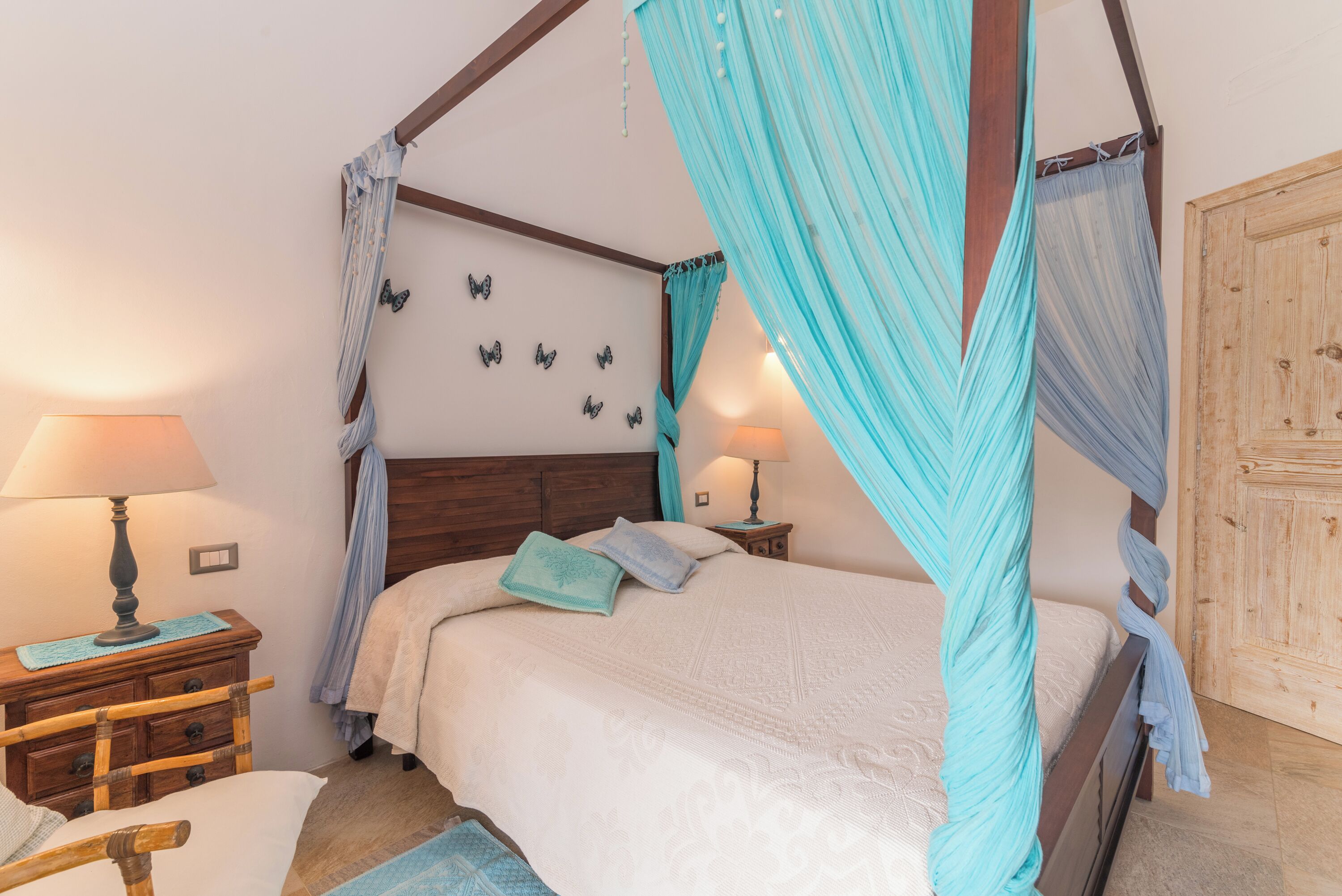 3 habitaciones, tabla de planchar con plancha y wifi gratis 