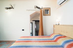 1 chambre, literie fournie