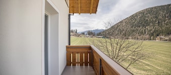 Appartement 'Unterhauserhof A' avec vue sur les montagnes, Wi-Fi, balcon et jardin