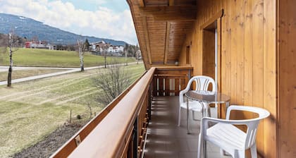 Appartement 'Unterhauserhof B' avec vue sur les montagnes, Wi-Fi, balcon et jardin