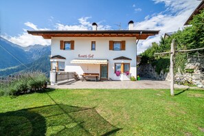 Exterior - Apartment 'Roath Hof 1' with Mountain View, Shared Pool & Wi-Fi (Schenna)