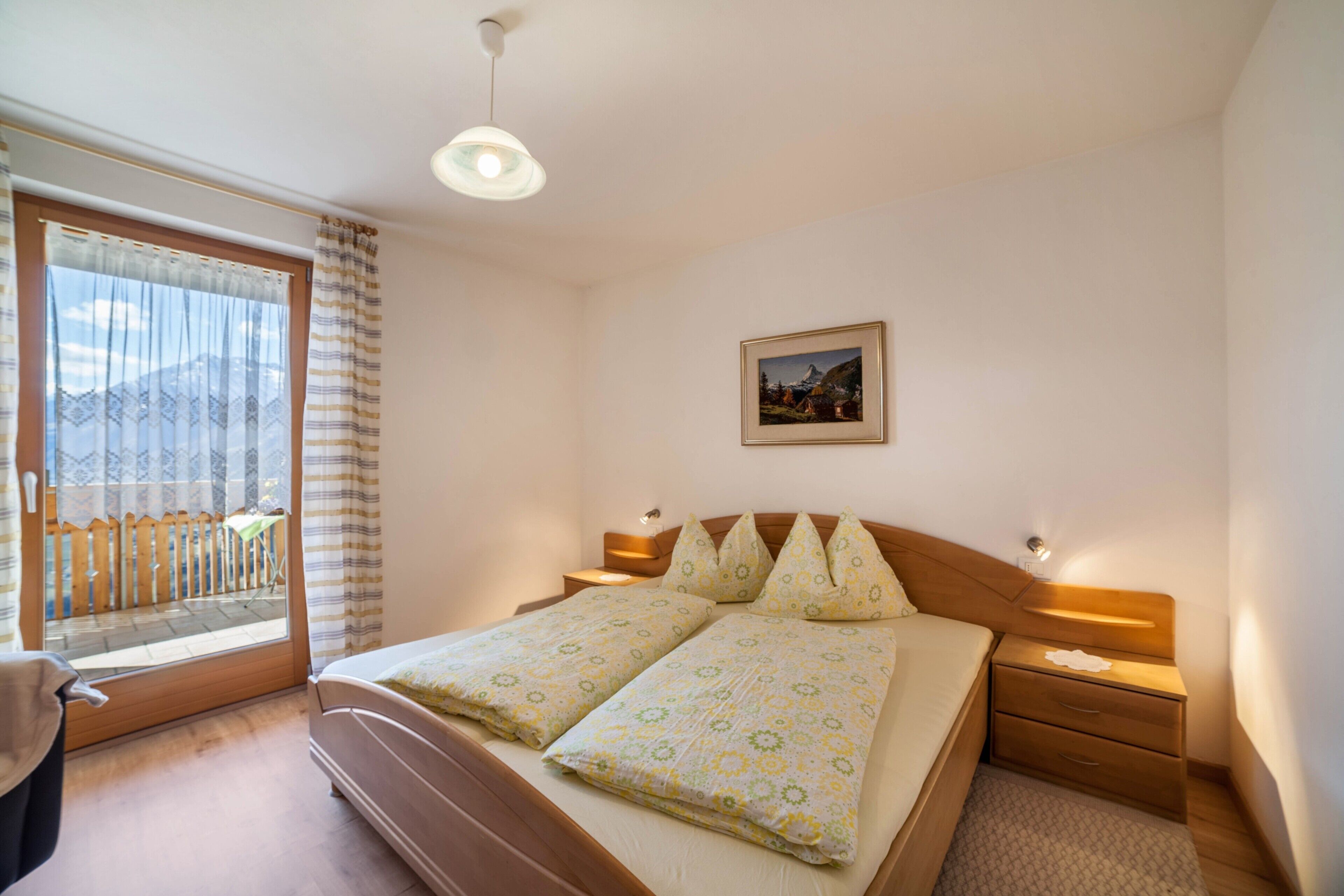 1 室のベッドルーム、WiFi (無料)、ベッドシーツ