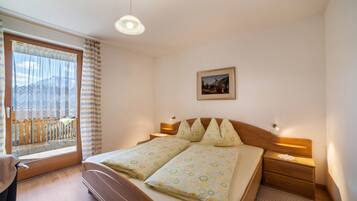 1 室のベッドルーム、WiFi (無料)、ベッドシーツ