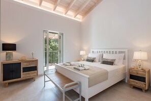 4 bedrooms, WiFi, bed sheets