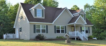 Warm Jaccuzzi, Hot Sauna, Elegant House in the Adirondack Best Nature Experience