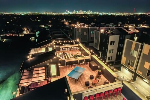 Elvis`s Rooftop - Brand New Nashville Hang Out