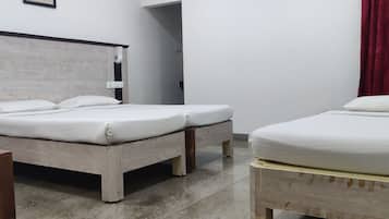 Executive Room | Egyptian cotton sheets, premium bedding, desk, free WiFi