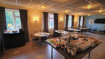 Dagelijks ontbijtbuffet inbegrepen