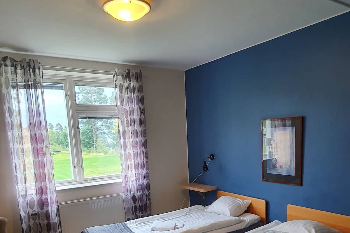 Camera Standard con letto matrimoniale o 2 letti singoli | Con stile personalizzato, una scrivania, Wi-Fi gratuito, lenzuola