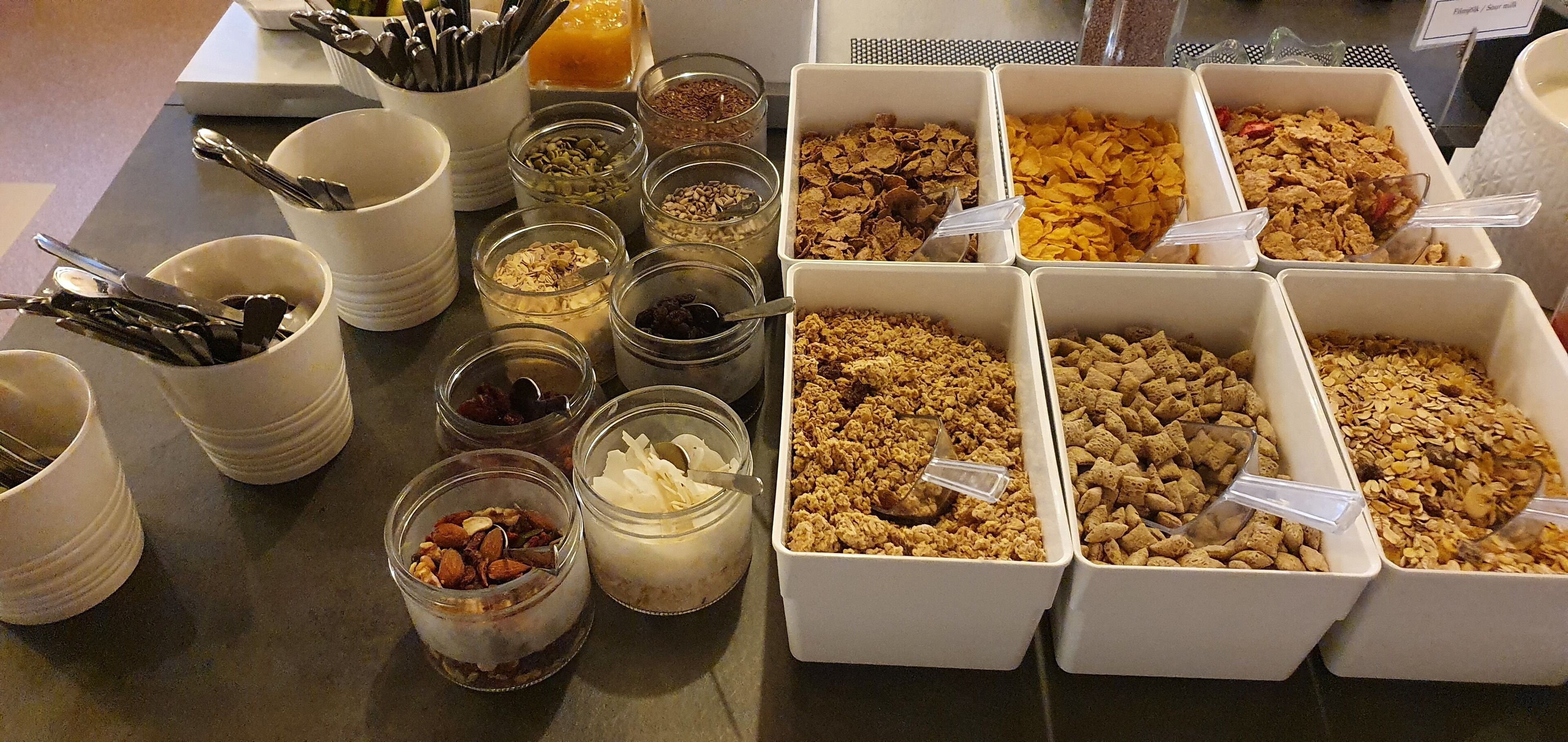 Ilmainen päivittäinen buffetaamiainen 