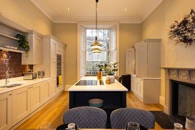 Luxurious NewTown Georgian home