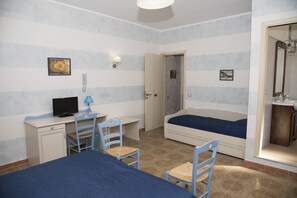 1 Schlafzimmer, Schreibtisch, kostenloses WLAN, Bettwäsche