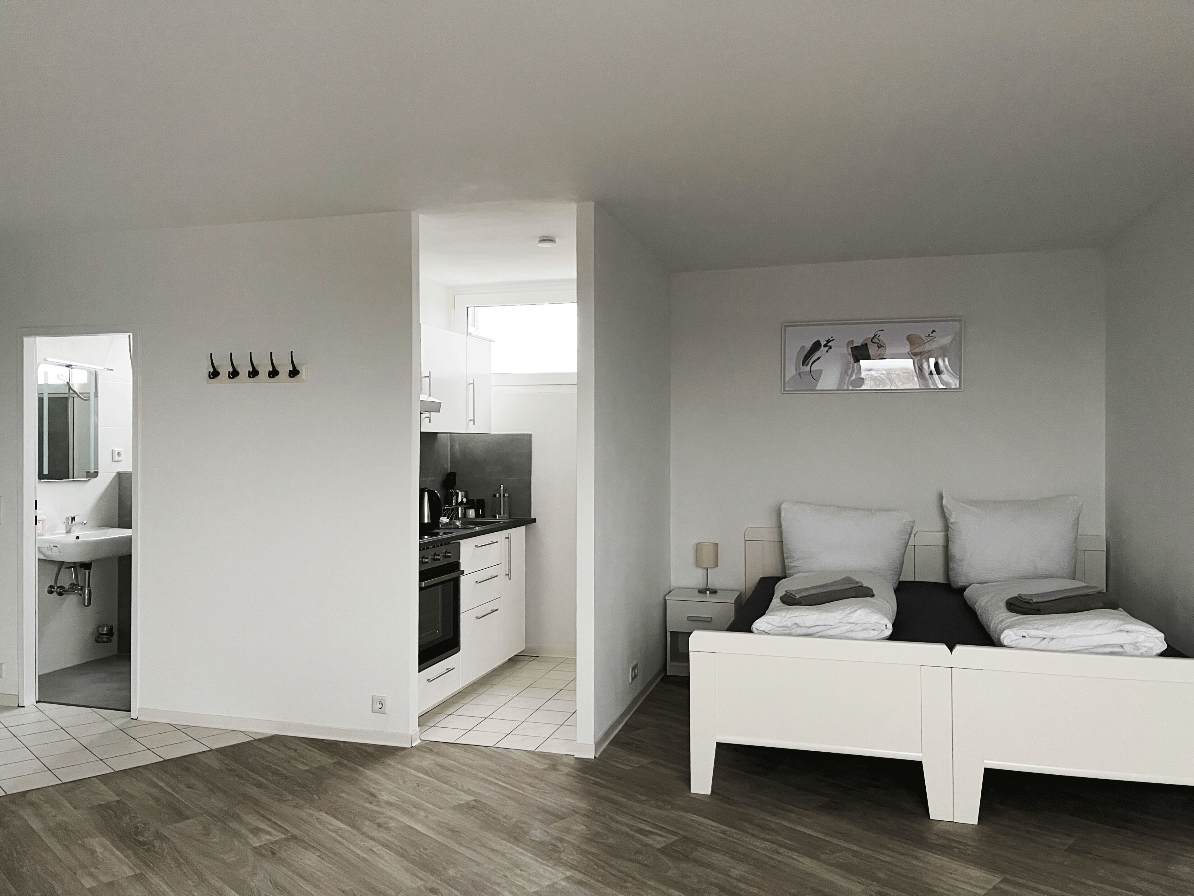 Deluxe-Studio, 1 Queen-Bett | Allergikerbettwaren, individuell eingerichtet, Verdunkelungsvorhänge