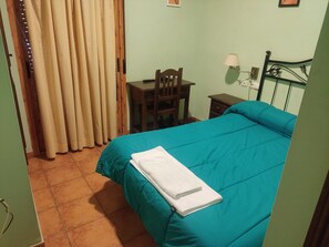 Business Single Room | In-room dining