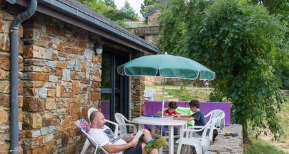 Gßte Cévenol pour 6/8 personnes avec piscine à Barre des Cévennes en LozÚre