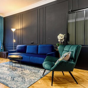 Televisión 120 cm con canales de televisión por cable, Netflix