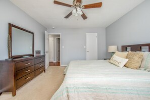 3 bedrooms, bed sheets