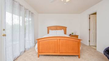 2 bedrooms, bed sheets