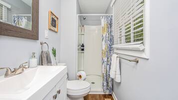 Shower, towels