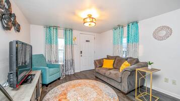 House, 1 Bedroom, Kitchen | Living room