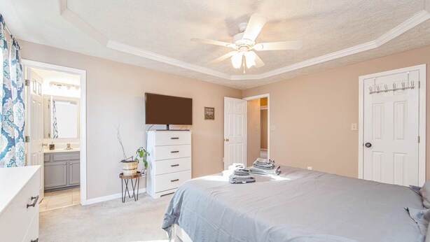 Room - The Kernstown Retreat (Raeford)