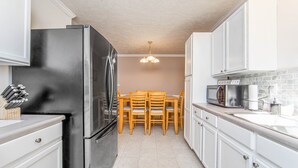 Private kitchen - The Kernstown Retreat (Raeford)
