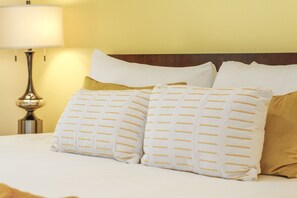 5 Schlafzimmer, Bügeleisen/Bügelbrett, Reisekinderbett, kostenloses WLAN